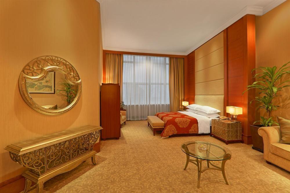 Sheraton Chengdu Lido Hotel Екстер'єр фото