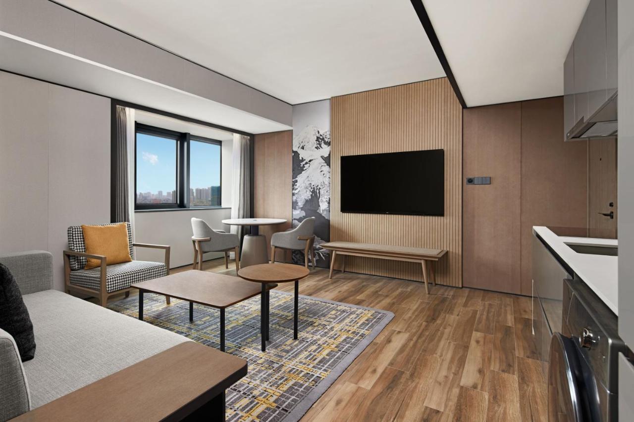 Sheraton Chengdu Lido Hotel Екстер'єр фото